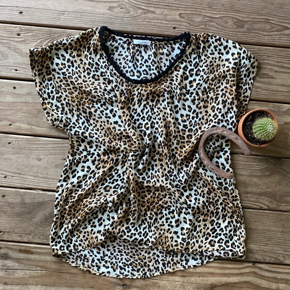 Light Leopard Top